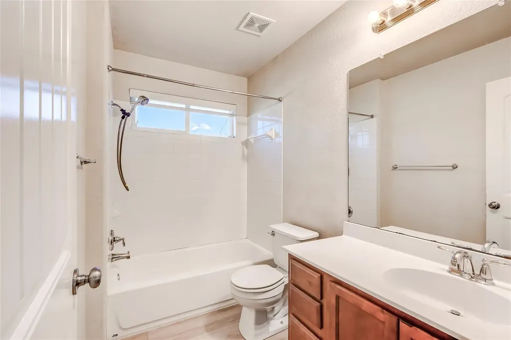2701 Hearthsong Loop Round Rock TX 78665