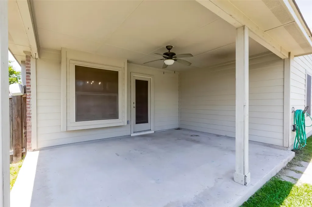 2701 Hearthsong Loop Round Rock TX 78665