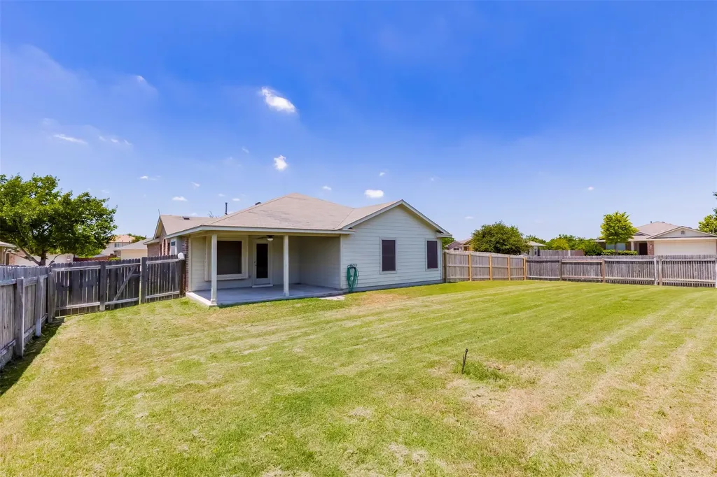 2701 Hearthsong Loop Round Rock TX 78665