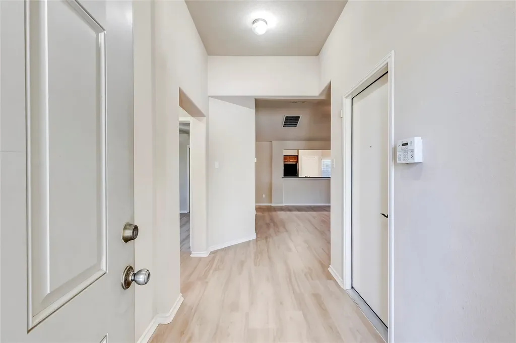 2701 Hearthsong Loop Round Rock TX 78665