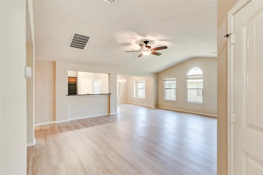 2701 Hearthsong Loop Round Rock TX 78665