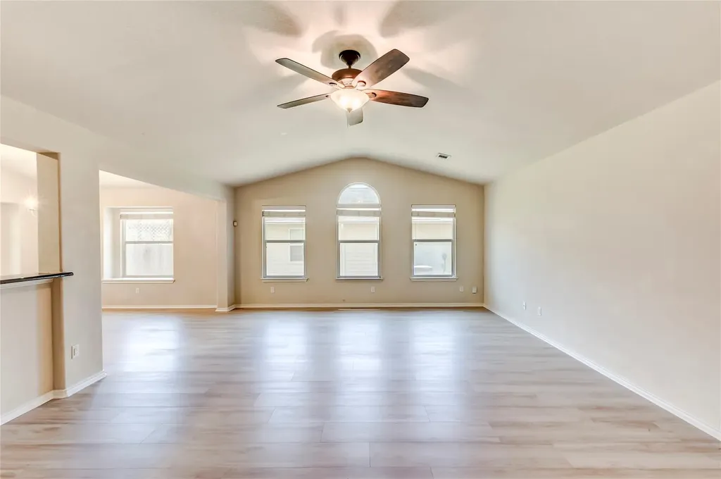 2701 Hearthsong Loop Round Rock TX 78665