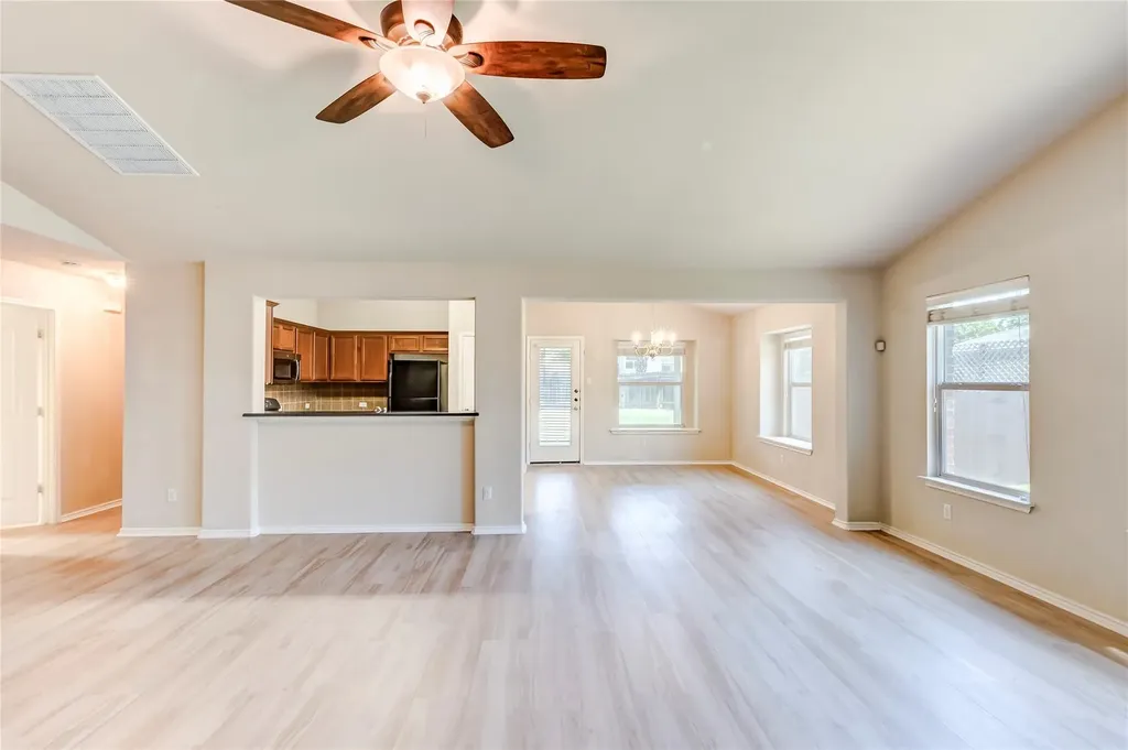 2701 Hearthsong Loop Round Rock TX 78665