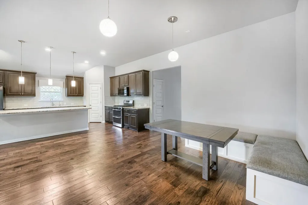 2204 Bonavista Way Leander TX 78641