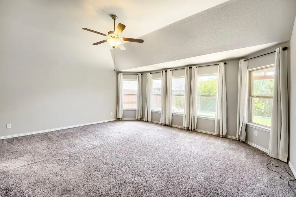 2204 Bonavista Way Leander TX 78641
