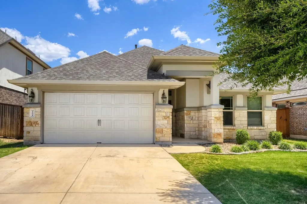 2204 Bonavista Way Leander TX 78641