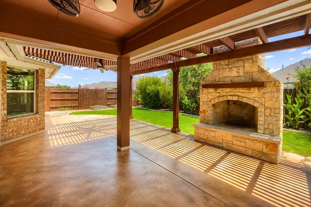 2204 Bonavista Way Leander TX 78641