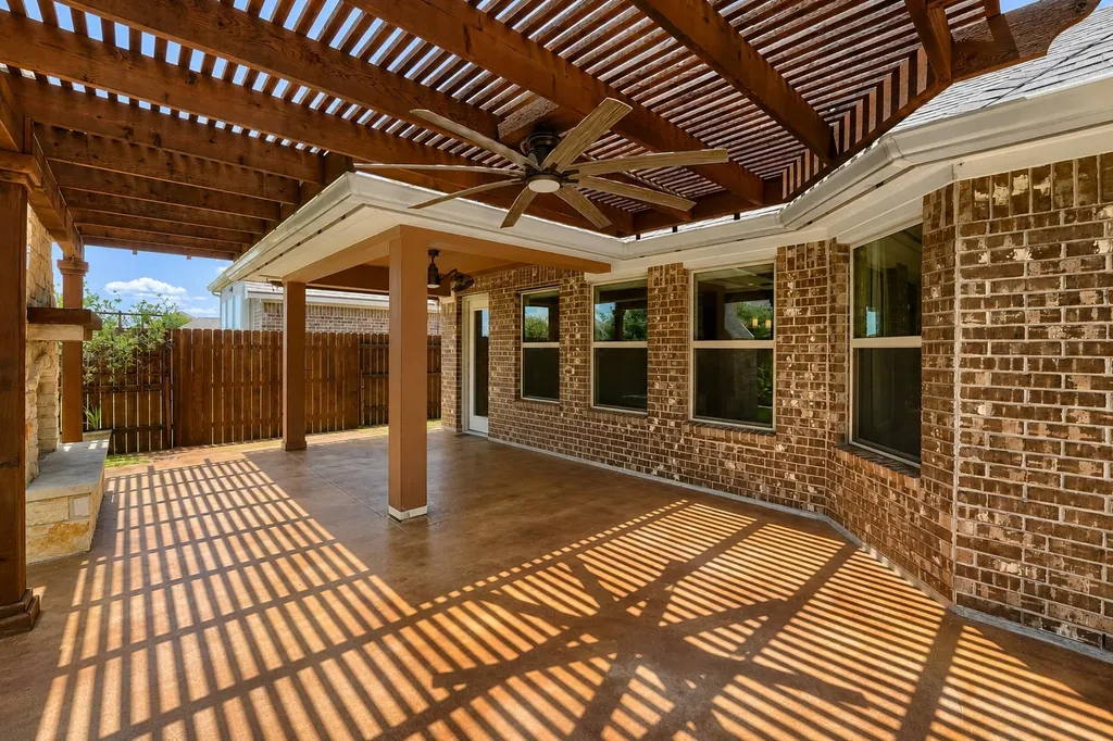 2204 Bonavista Way Leander TX 78641