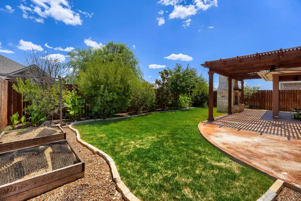 2204 Bonavista Way Leander TX 78641