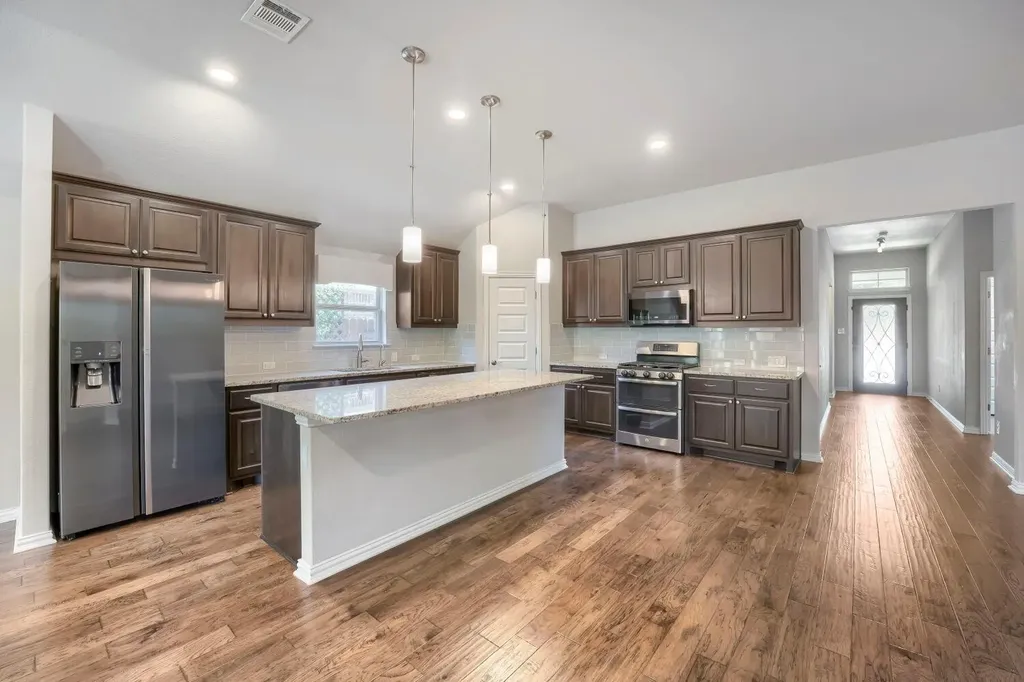 2204 Bonavista Way Leander TX 78641