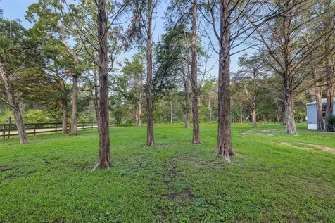 1218 County Road 436 Dime Box TX 77853