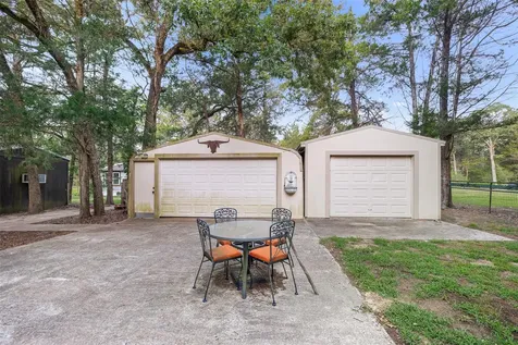 1218 County Road 436 Dime Box TX 77853