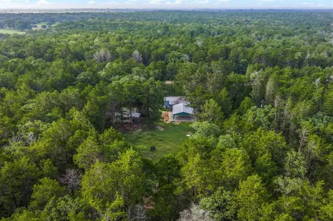 1218 County Road 436 Dime Box TX 77853