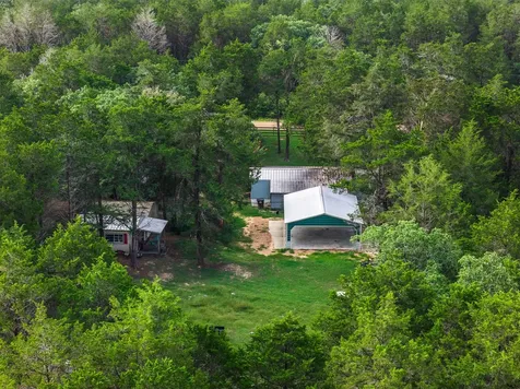 1218 County Road 436 Dime Box TX 77853