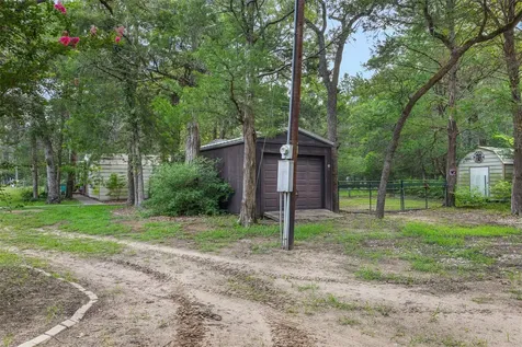 1218 County Road 436 Dime Box TX 77853