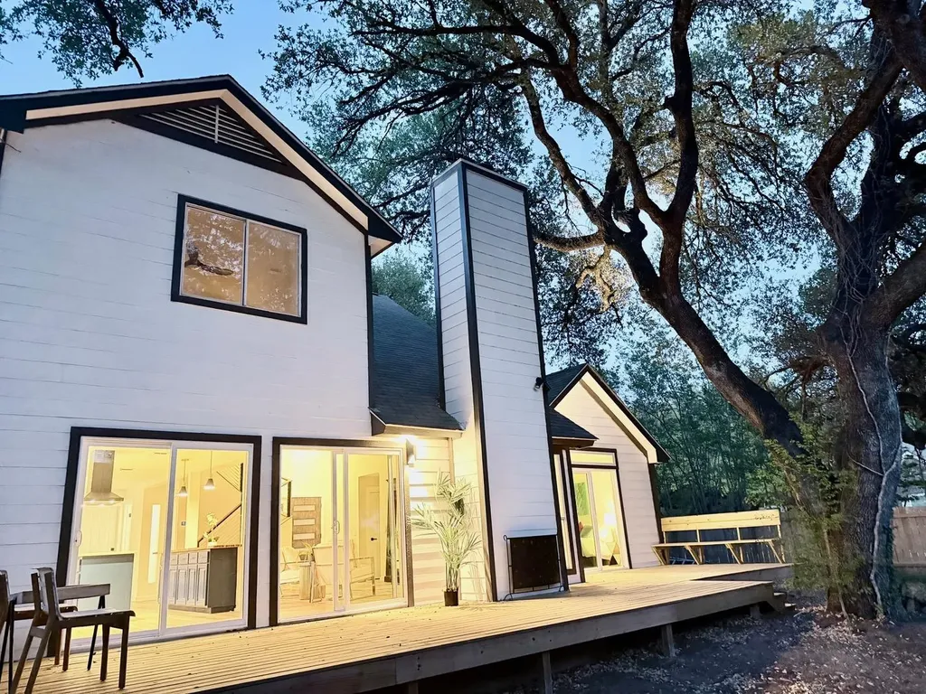 8301 Mendota Cove Austin TX 78717