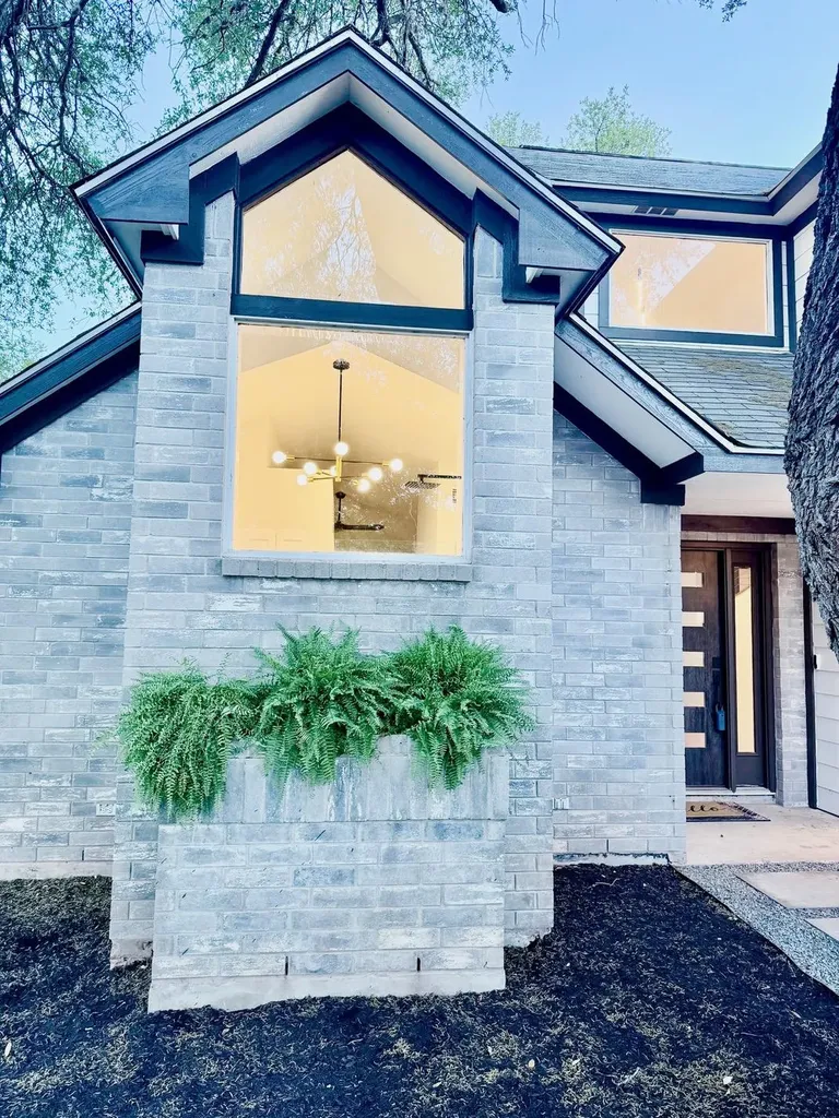 8301 Mendota Cove Austin TX 78717
