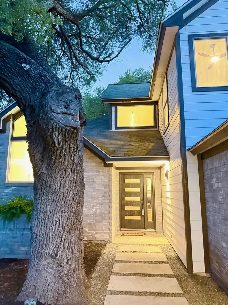 8301 Mendota Cove Austin TX 78717