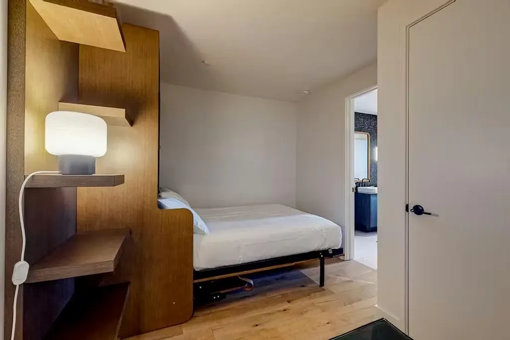 48 East Avenue Austin TX 78701
