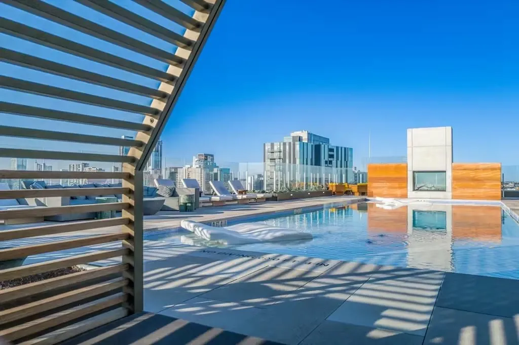48 East Avenue Austin TX 78701
