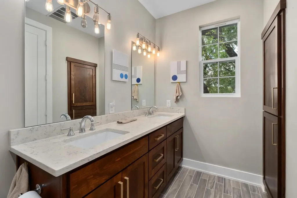 3302 Funston Street Austin TX 78703