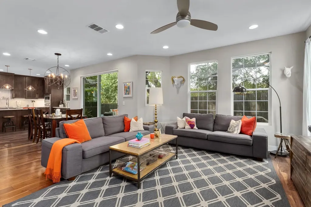 3302 Funston Street Austin TX 78703