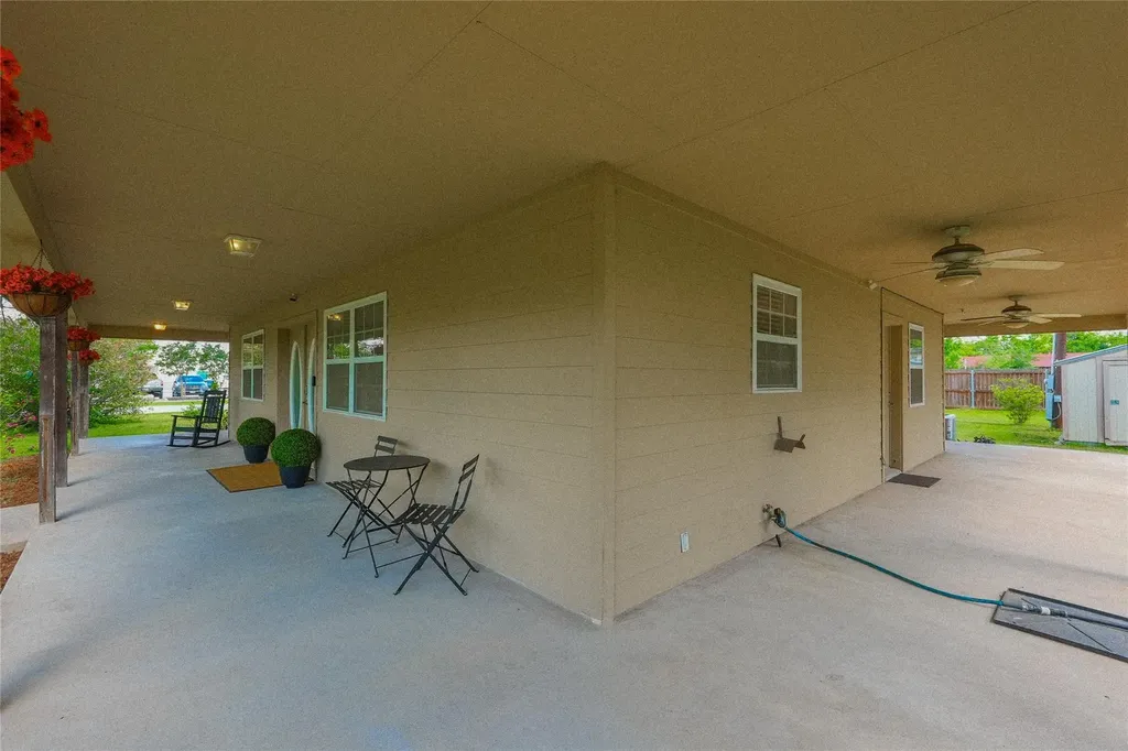 201 E Eggleston Street Manor TX 78653