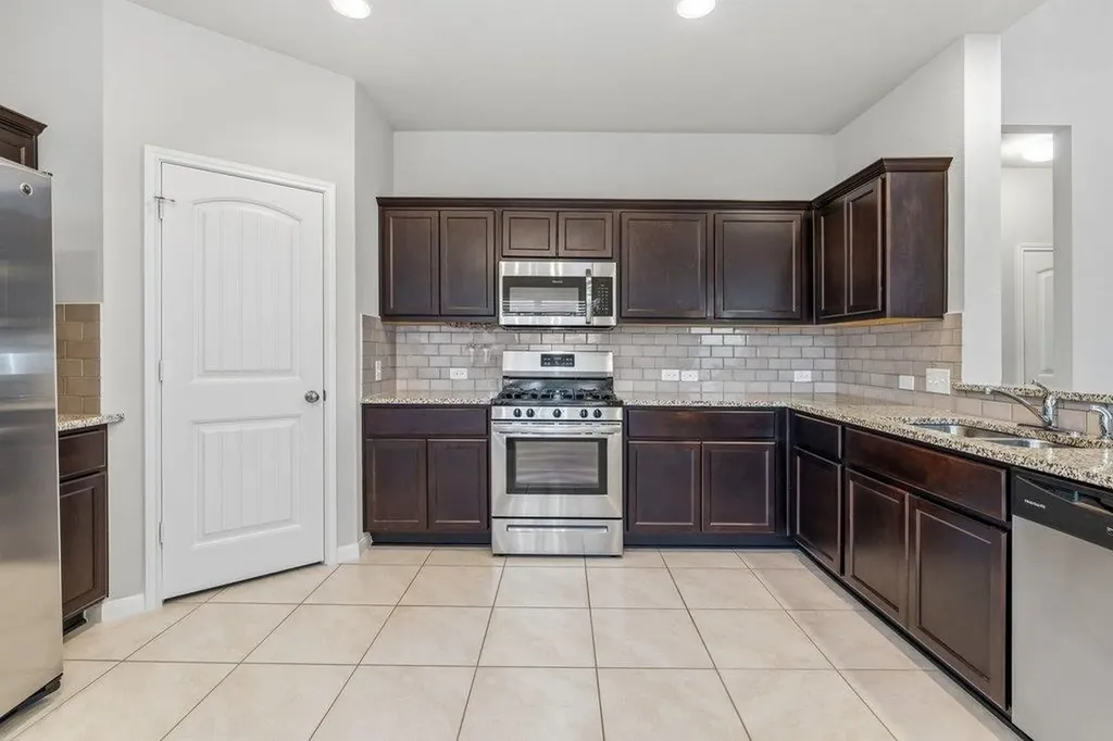 6517 Ranchito Drive Austin TX 78744