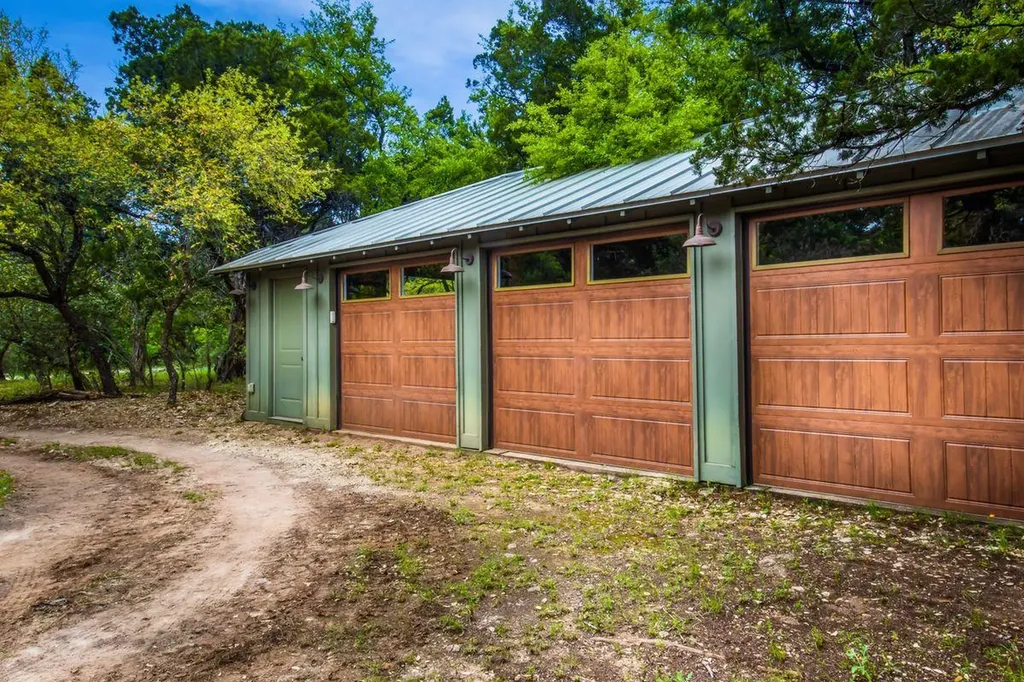 4424 Eck Lane Austin TX 78734