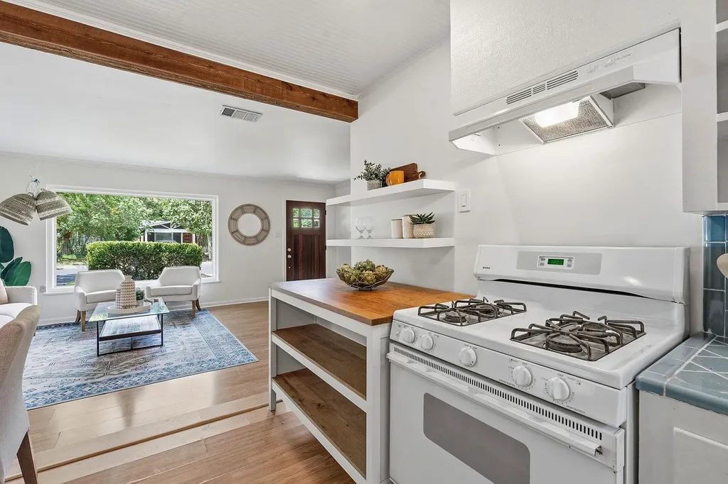 409 Wilmes Drive Austin TX 78752