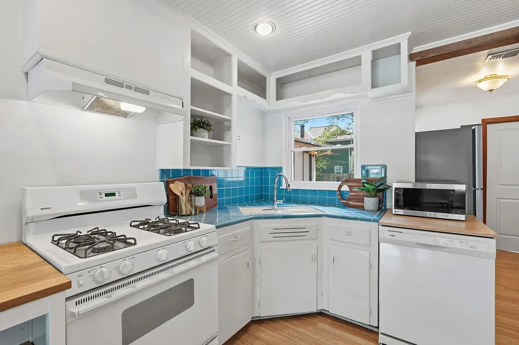 409 Wilmes Drive Austin TX 78752