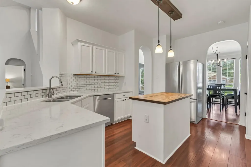 130 Clover Leaf Cove Buda TX 78610