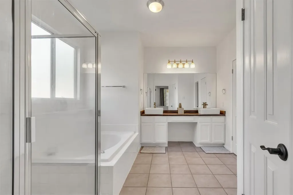 130 Clover Leaf Cove Buda TX 78610