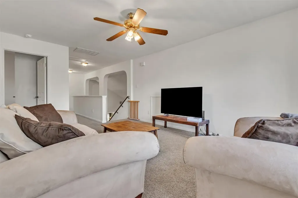 130 Clover Leaf Cove Buda TX 78610