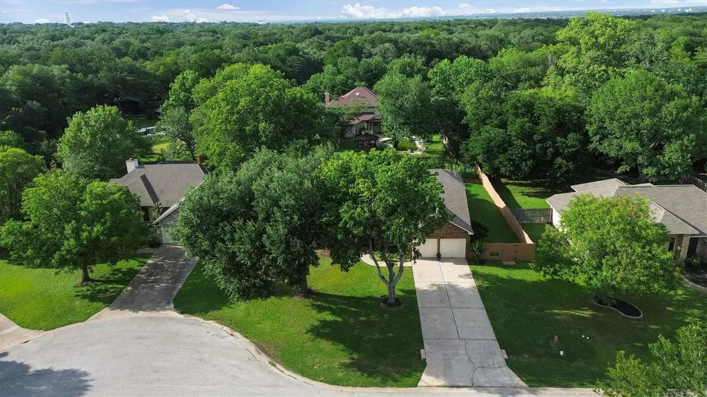 130 Clover Leaf Cove Buda TX 78610