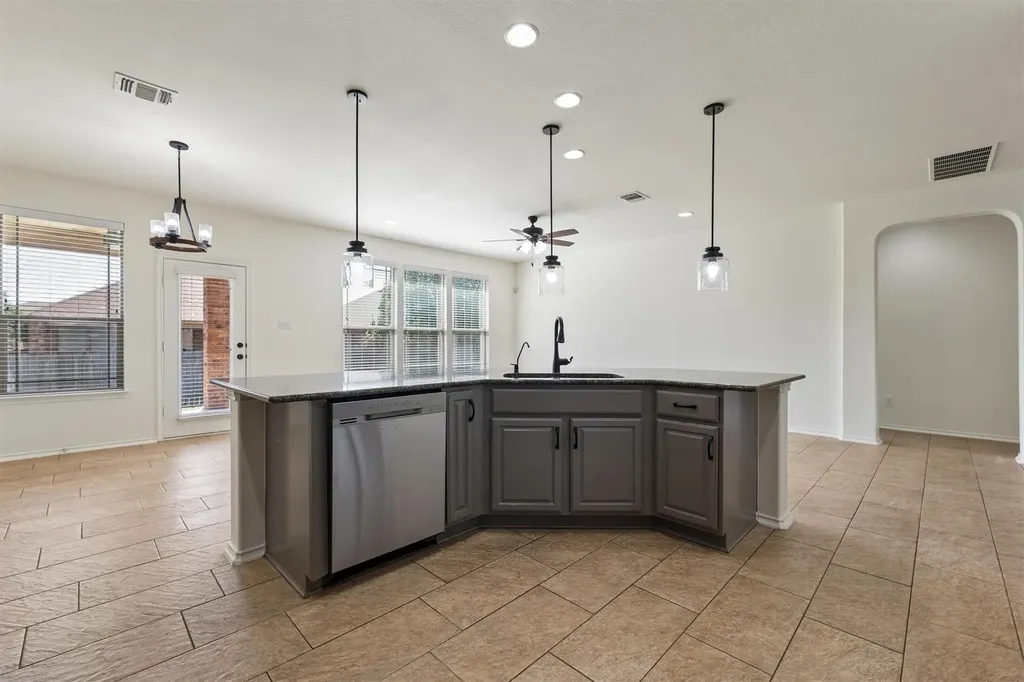 1408 Reklaw Lane Leander TX 78641