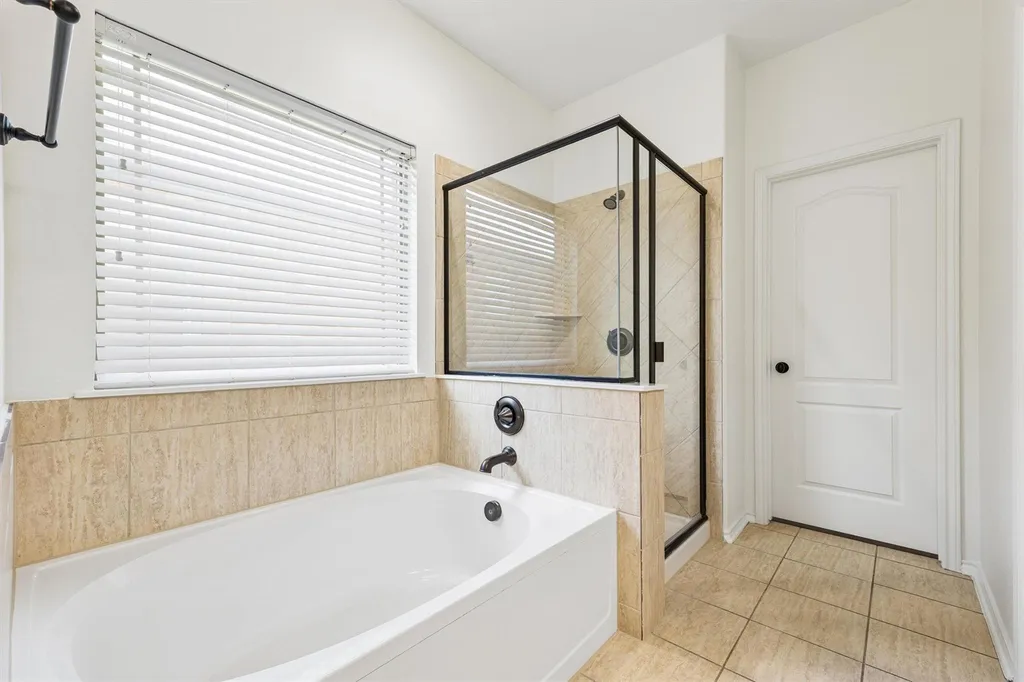 1408 Reklaw Lane Leander TX 78641