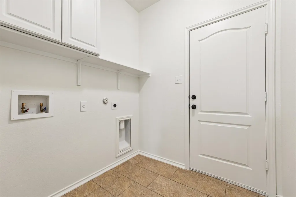1408 Reklaw Lane Leander TX 78641