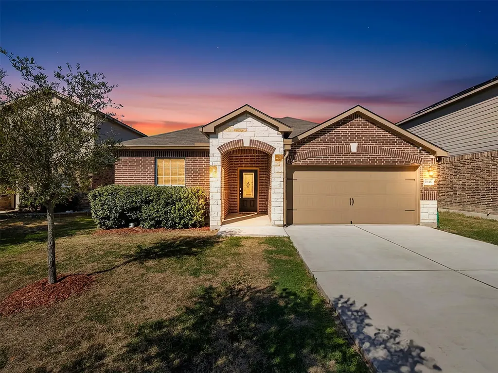 13712 Charles W Fairbanks Cove Manor TX 78653