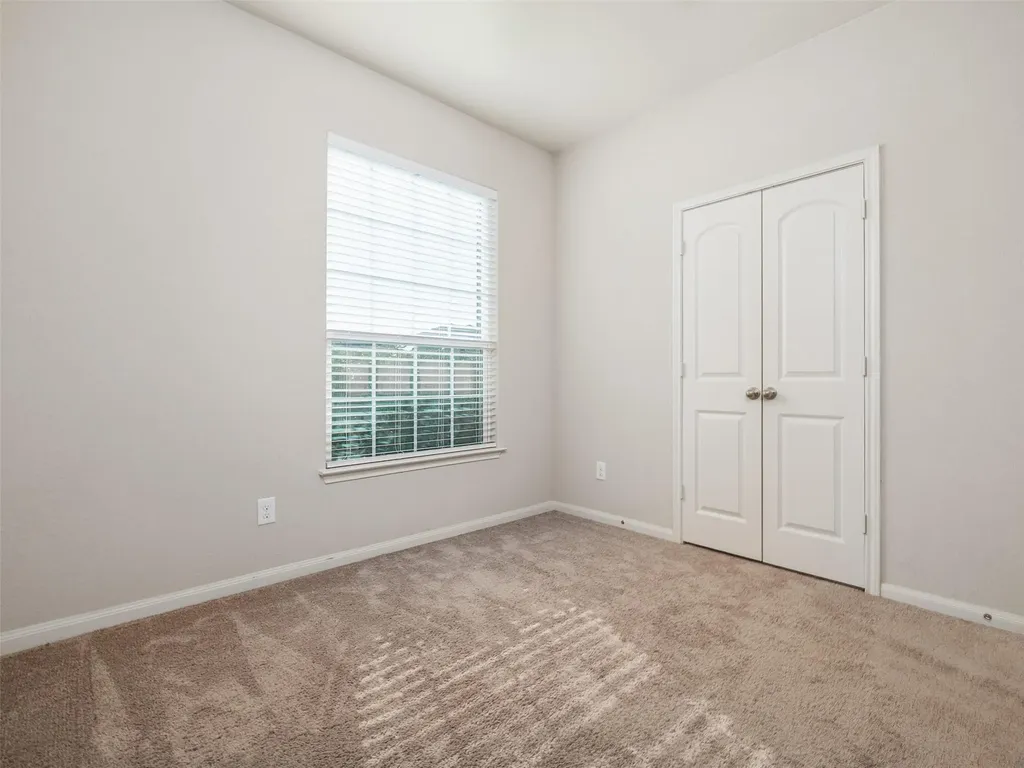 13712 Charles W Fairbanks Cove Manor TX 78653