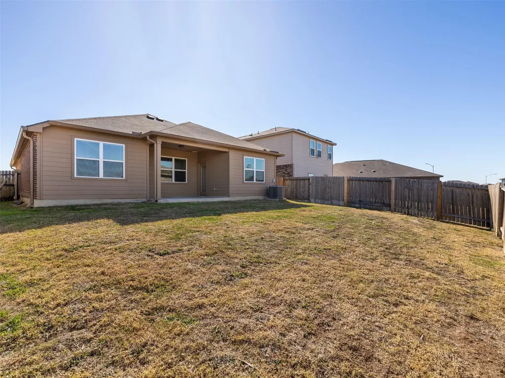 13712 Charles W Fairbanks Cove Manor TX 78653