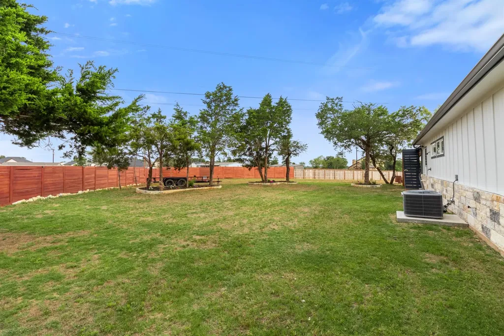 123 Zacate Street Elgin TX 78621