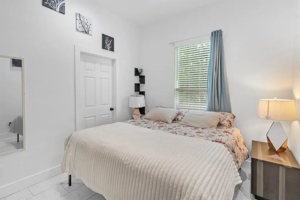 123 Zacate Street Elgin TX 78621