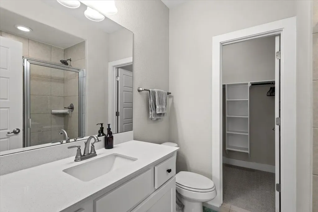 228 Poole Lane Liberty Hill TX 78642