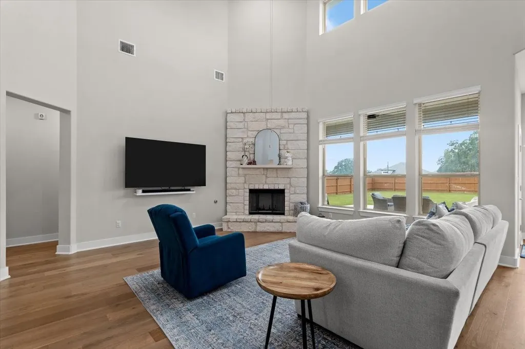 228 Poole Lane Liberty Hill TX 78642