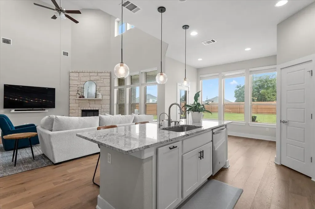 228 Poole Lane Liberty Hill TX 78642