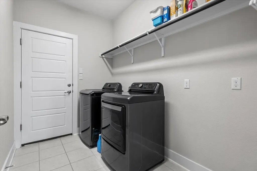 228 Poole Lane Liberty Hill TX 78642