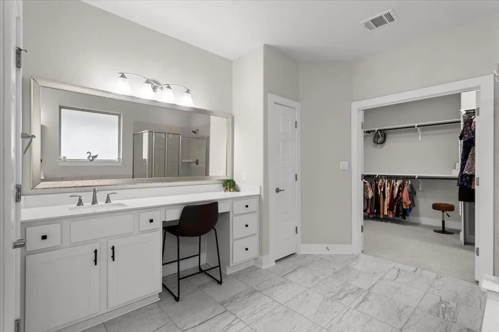 228 Poole Lane Liberty Hill TX 78642