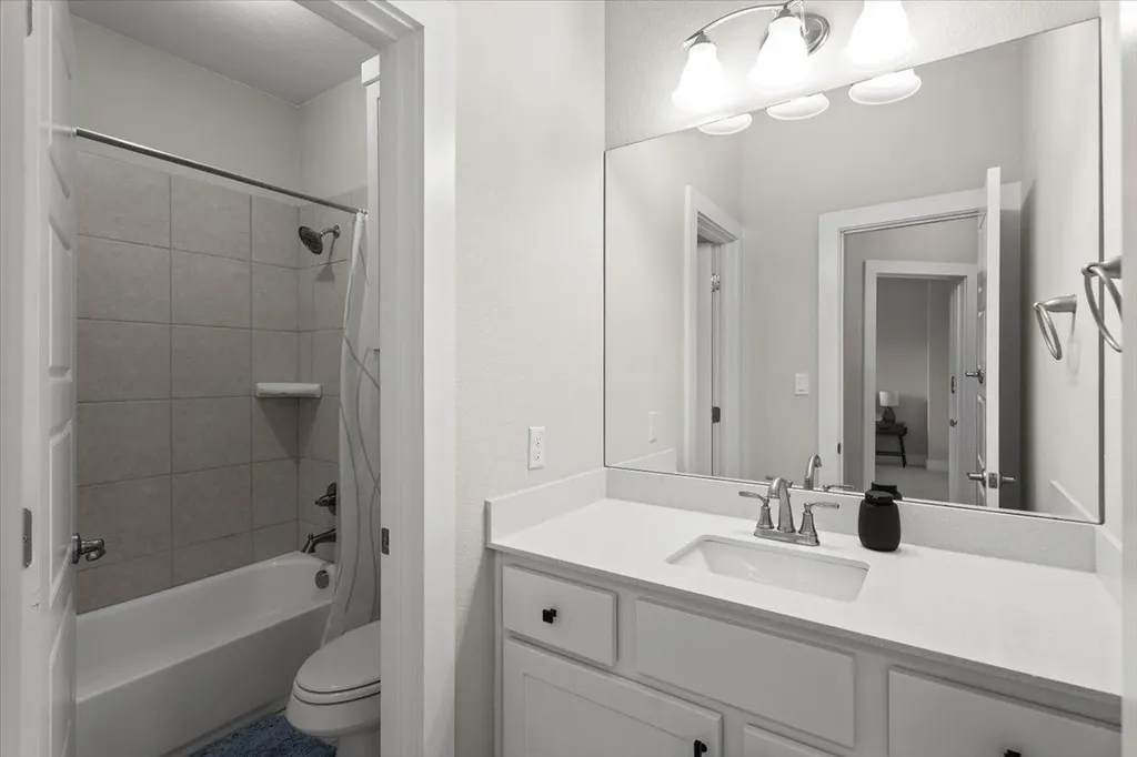 228 Poole Lane Liberty Hill TX 78642