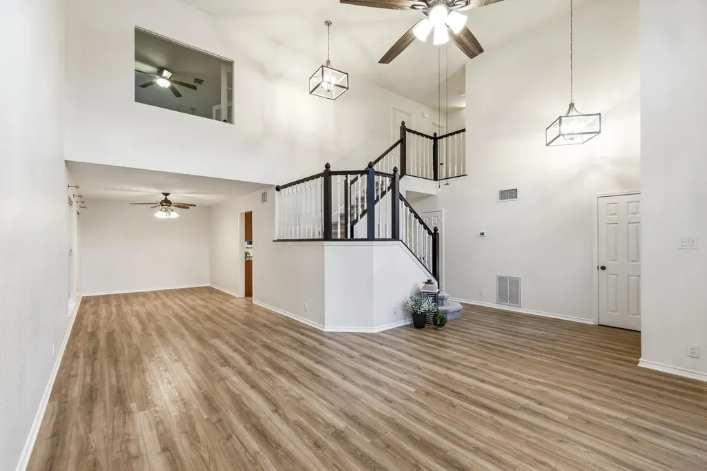 1901 Spring Hollow Path Round Rock TX 78681
